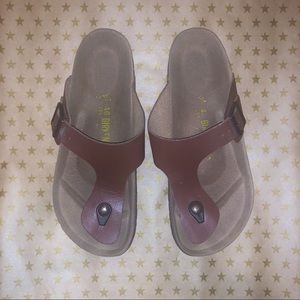 🐻GUC! Birkenstock Flip Flops In Brown🐻